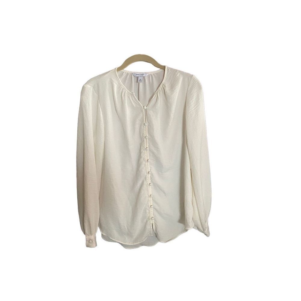 Nine West women’s ivory button up long sleeve, blouse, size xs